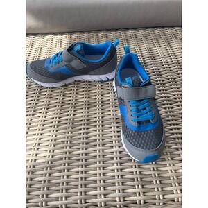 Tsukihoshi LIKE NEW Velocity Kids Sneakers Size 3.5 Machine Washable comfort